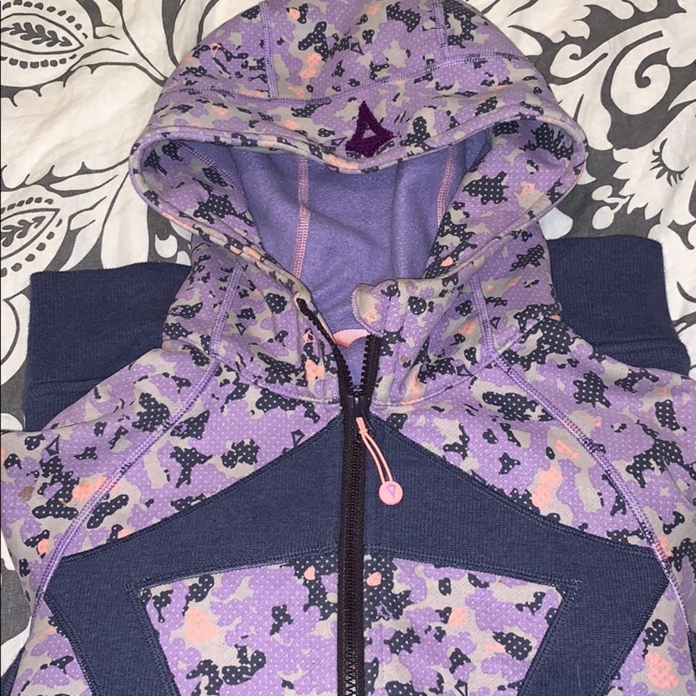 Ivivva gurls scuba hoodie size 12